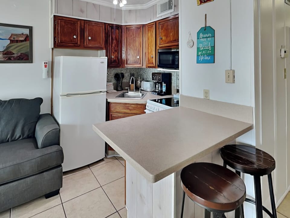 Condo (1 Bedroom) | Property amenity