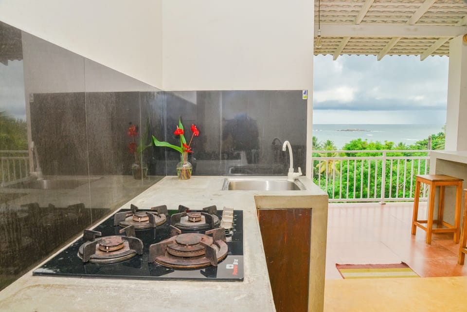 Villa, 3 Bedrooms | Private kitchen | Fridge, microwave, stovetop, electric kettle