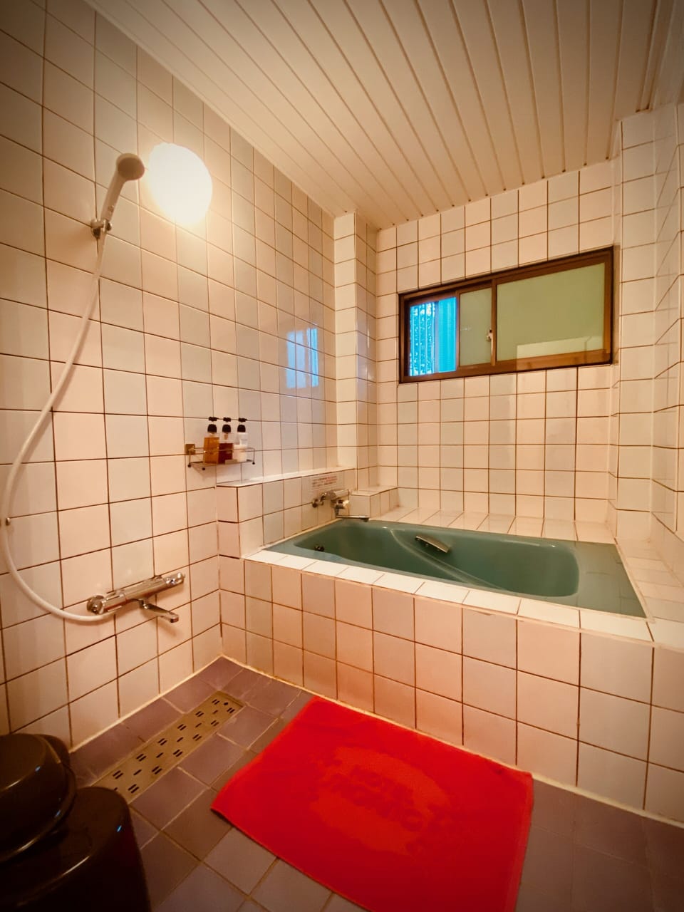 Standard Double Room B (includes air purifier) | Bathroom | Separate tub and shower, rainfall showerhead, free toiletries