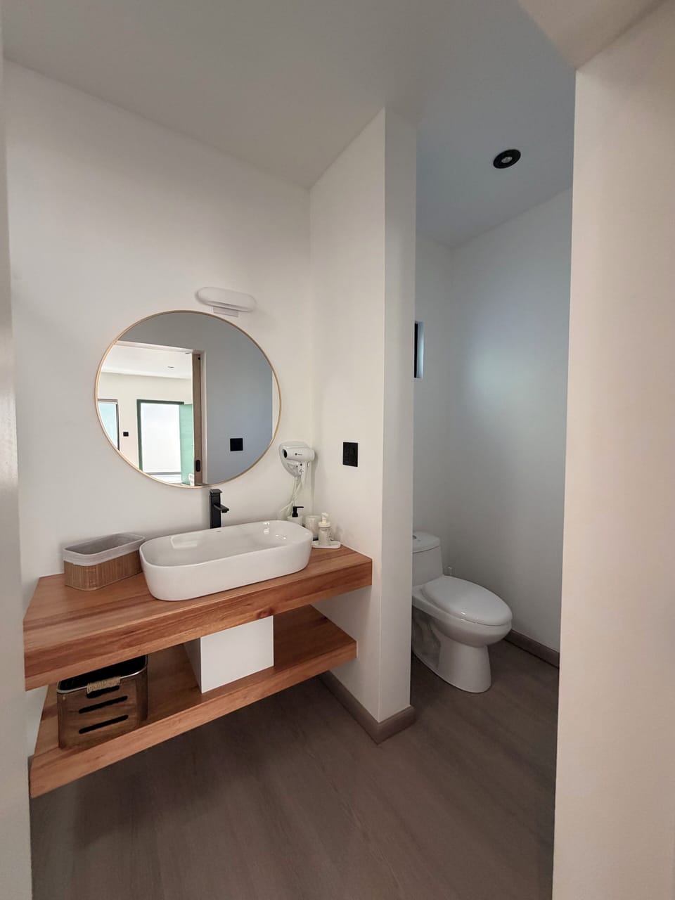 Standard Room | Bathroom | Shower, hair dryer, towels, soap