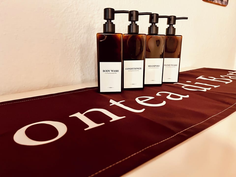 Bathroom amenities