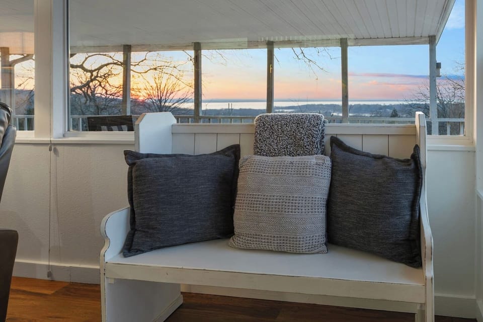 Lakeview from the living room