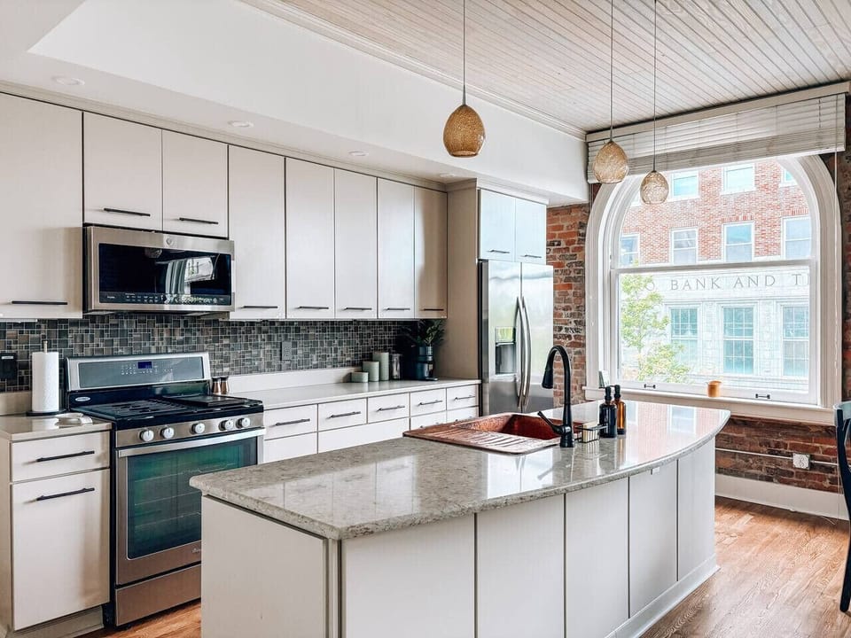 Well stocked kitchen (#3)