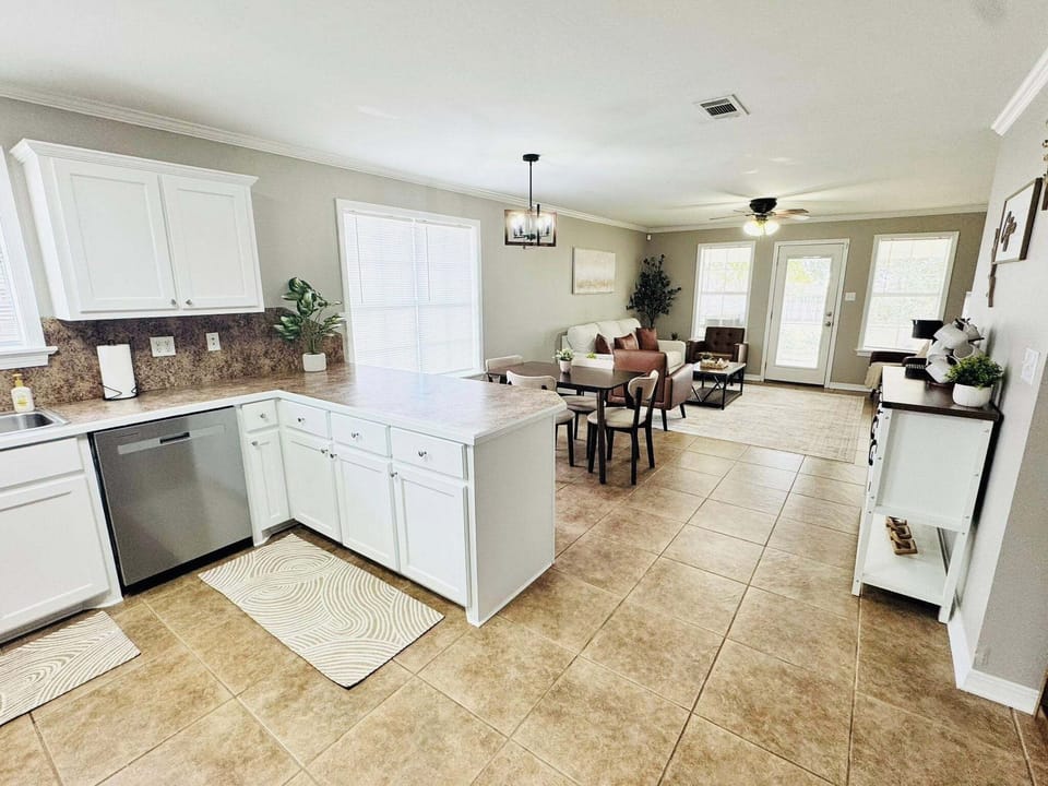Bright and spacious open-concept kitchen and living area!