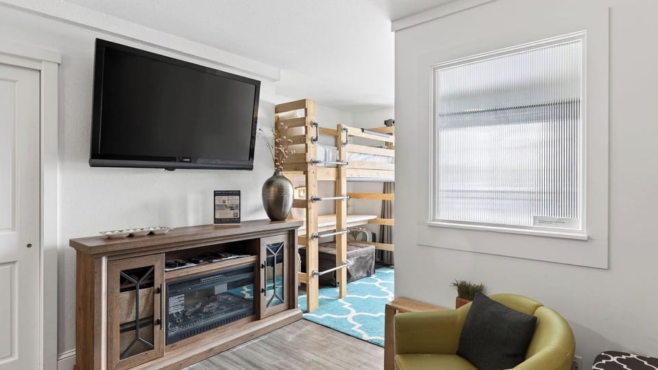 Apartment (1 Bedroom) | Interior