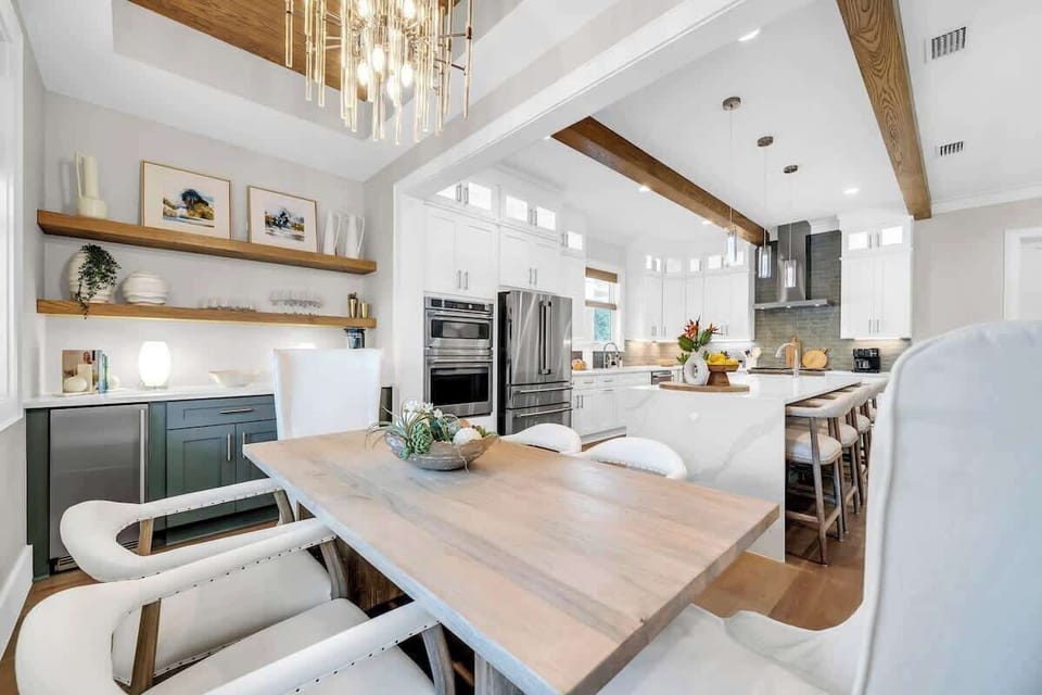 Luxurious kitchen and dining space