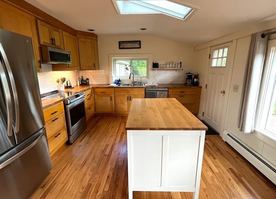 all new kitchen. terrifis storage