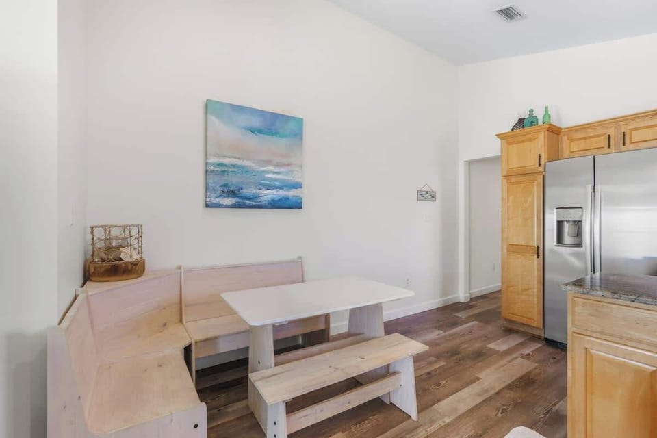 Dining space just off the kitchen