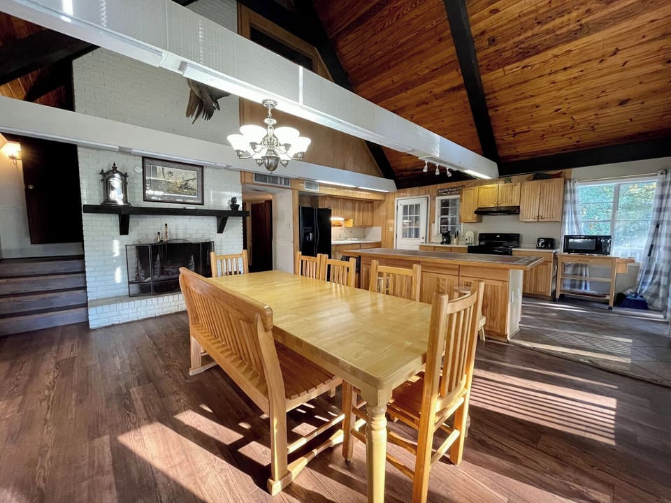 Kitching & Dining Space