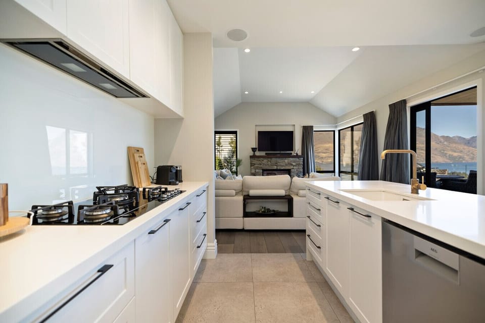 Well equipped and modern kitchen