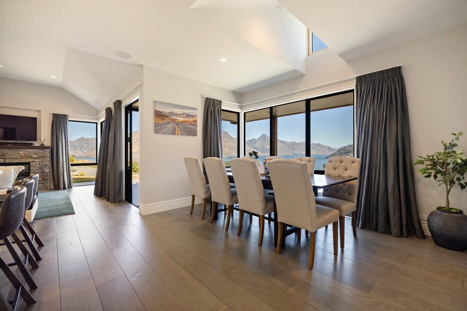 Dining area comfortably seats 8