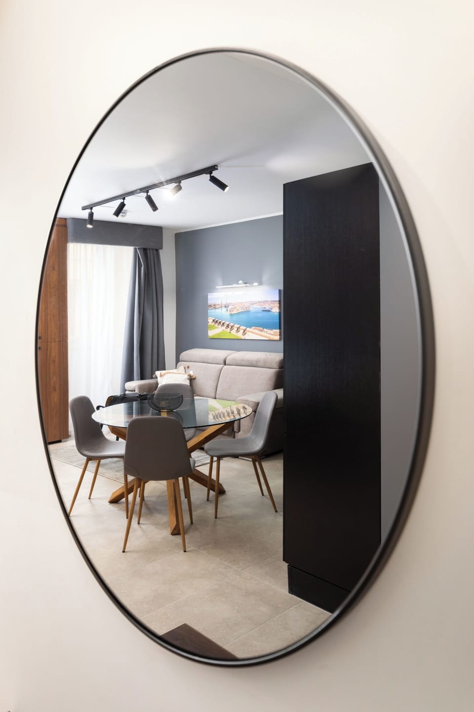 Apartment, City View | Interior