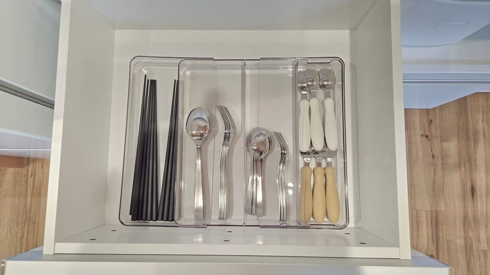 Complimentary Light Snacks & Beer (per guest) / Non-Smoking | Room amenity