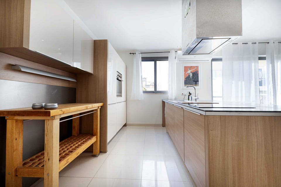 Apartment, City View | Private kitchen