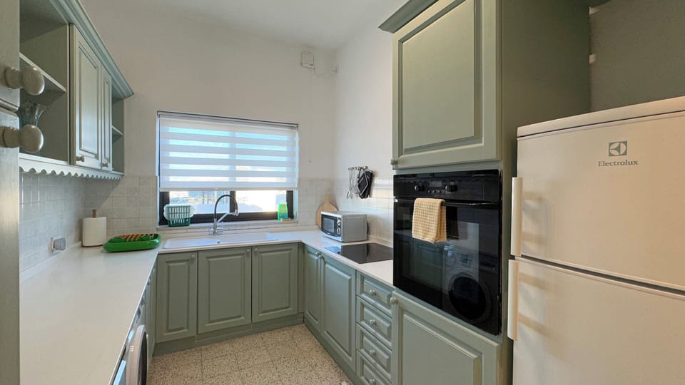Apartment, Garden View | Private kitchen