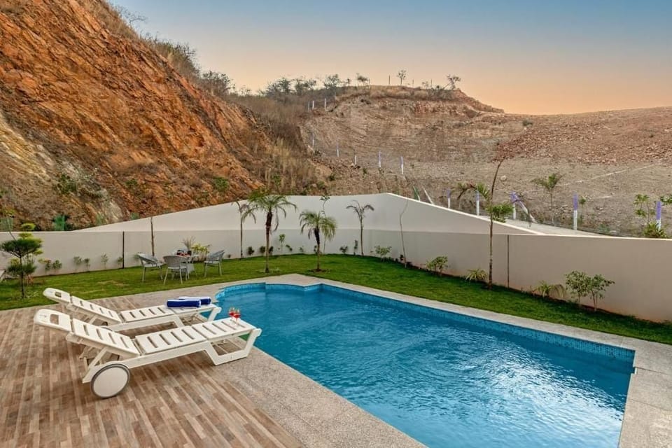 Deluxe Villa, Balcony, Mountain View | Pool | Outdoor pool