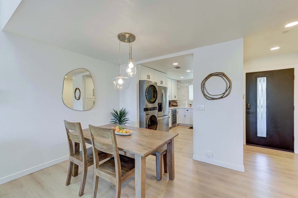 Spacious Dining Area With Seating for 6 and Flexible Extra Chairs