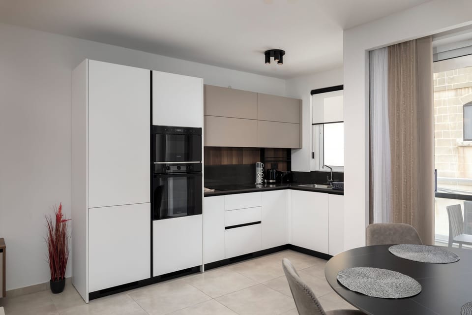 Apartment, City View | Private kitchen