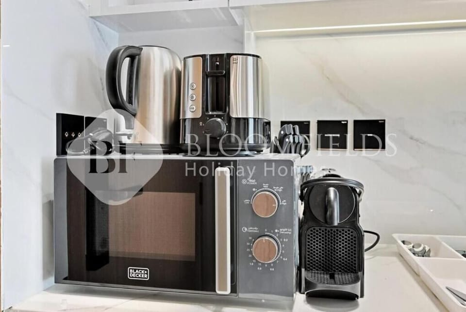 Apartment, Balcony | Microwave