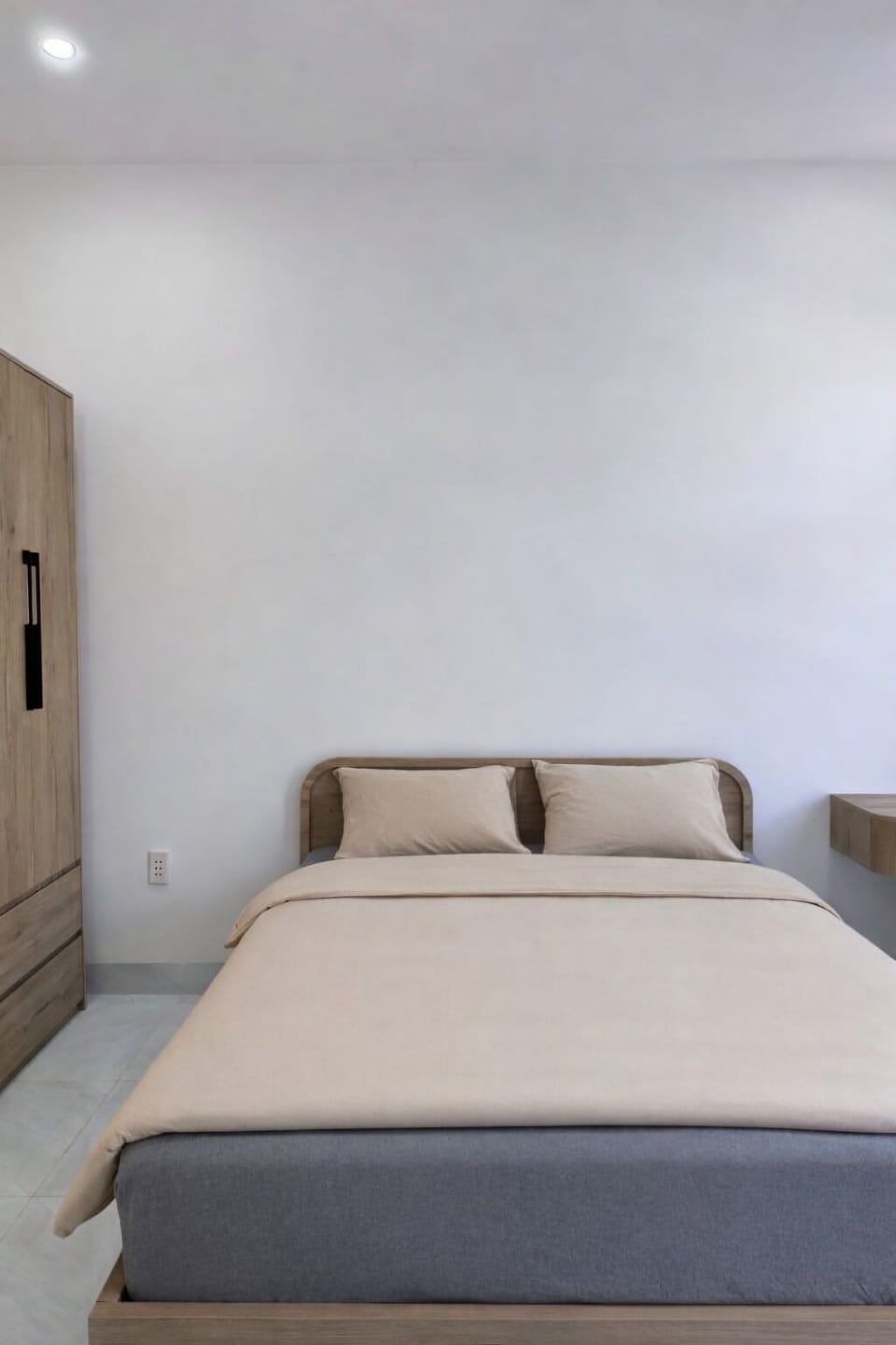 Executive Studio, Balcony, City View | Individually decorated, individually furnished, desk, laptop workspace