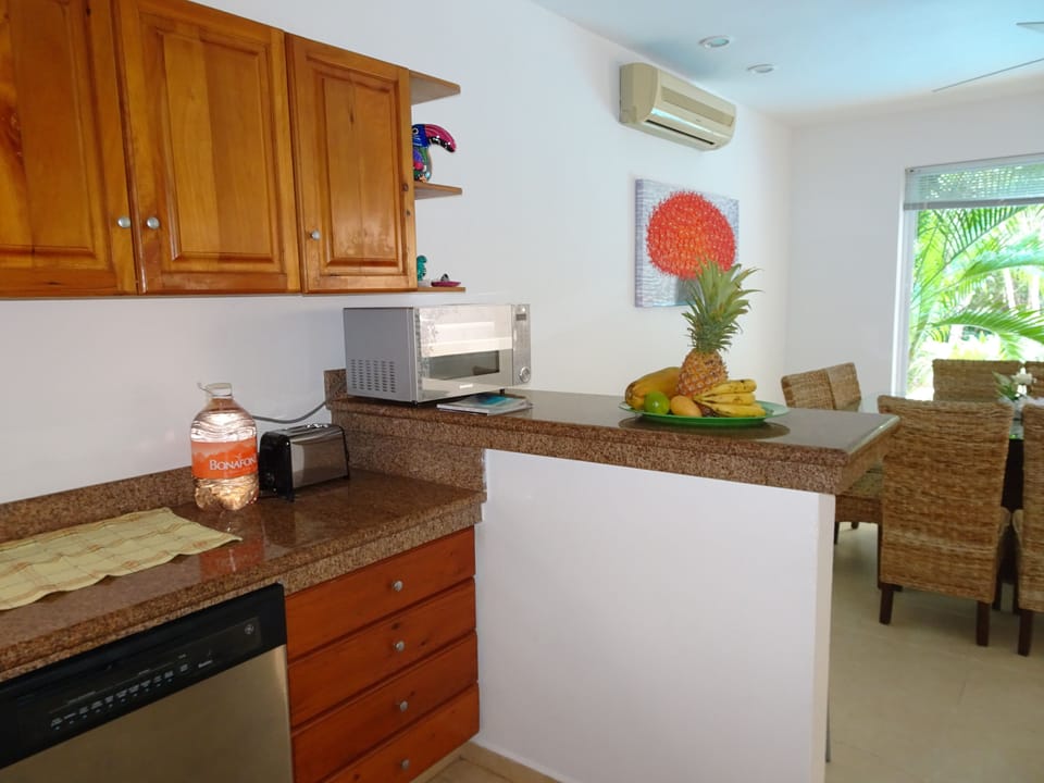 Superior Villa, 4 Bedrooms, Private Pool, Poolside (Deposit by transferOr paypal required) | Private kitchen | Full-size fridge, microwave, oven, stovetop