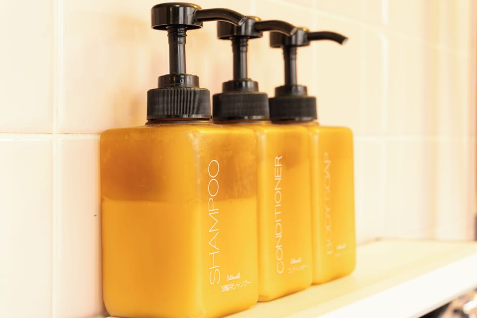 Bathroom amenities