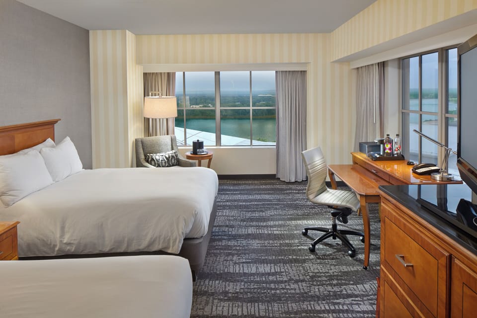Premium bedding, in-room safe, desk, iron/ironing board