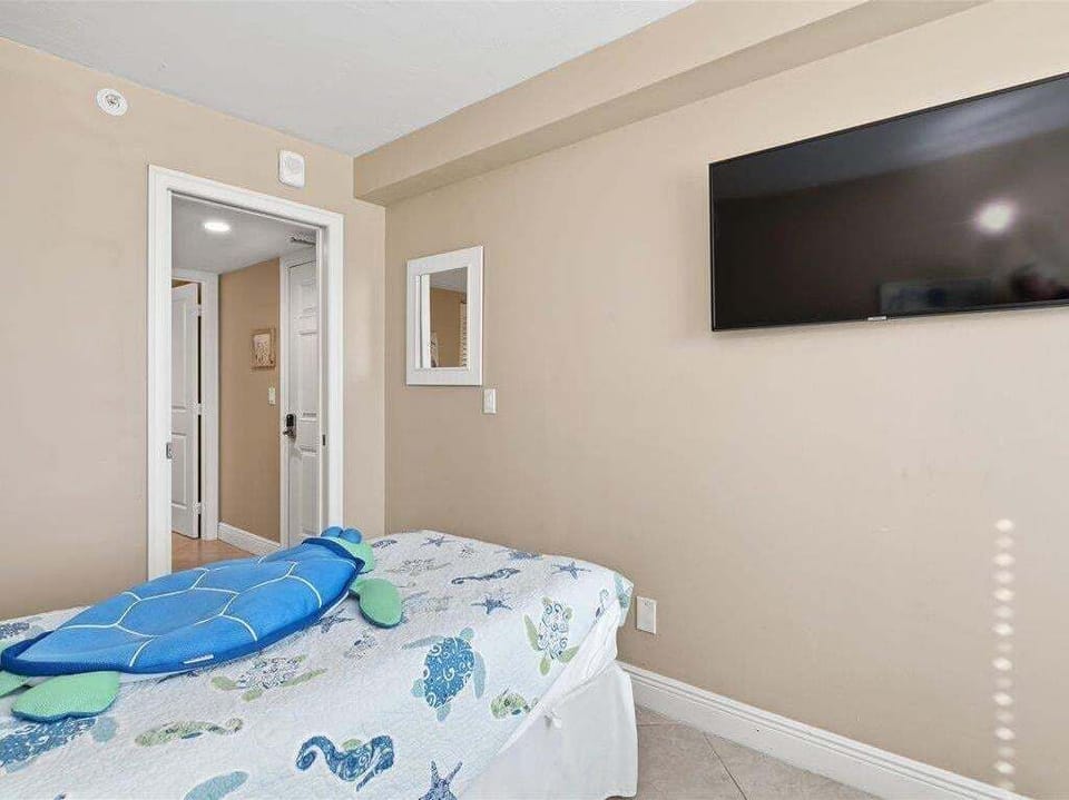 Guest Bedroom 2