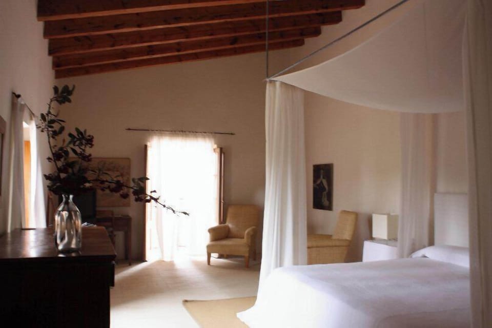 Junior Suite, Balcony, Garden View | In-room safe, free WiFi