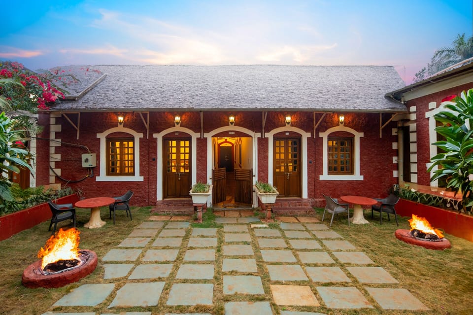 Deluxe Room | Outdoor dining