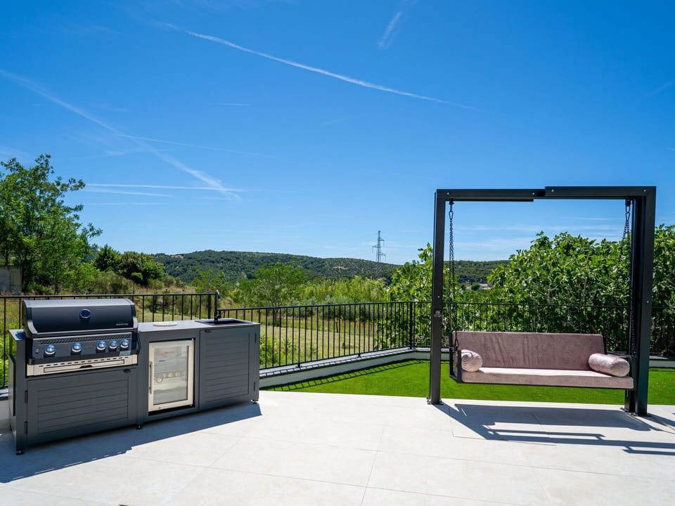 Furniture, Outdoor Furniture, Garden, Shade, Deck, Patio, Landscaping, Chair, Backyard, Yard