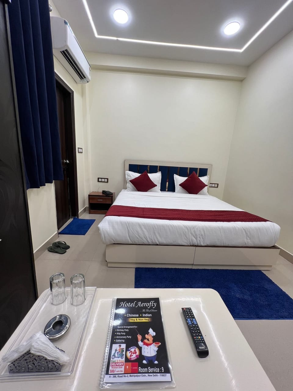 In-room safe, desk, laptop workspace, soundproofing