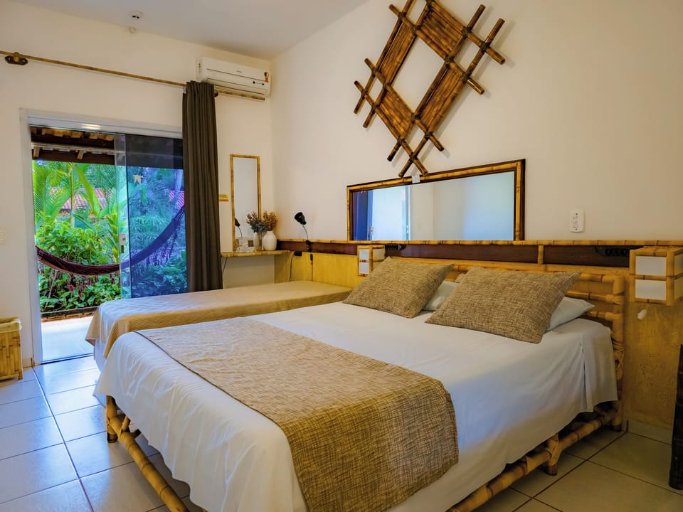 Design Suite, Lanai, Poolside | Hypo-allergenic bedding, individually decorated, individually furnished