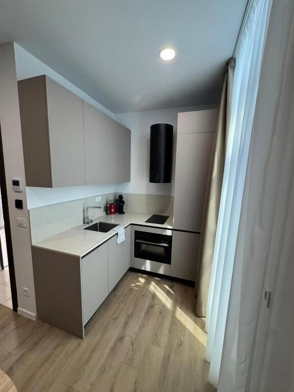 Fridge, microwave