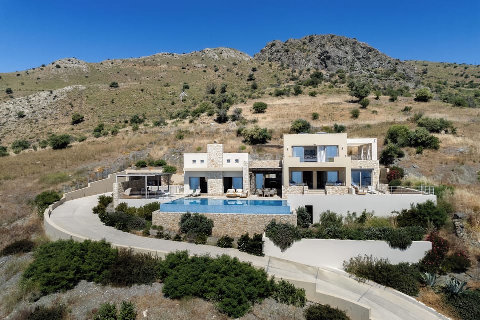 Villa Melampes, where Crete’s southern soul unfolds in comfort and style.