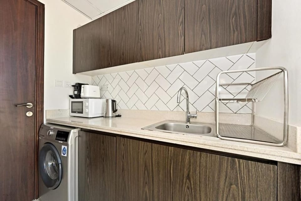 Apartment, Balcony | Private kitchen