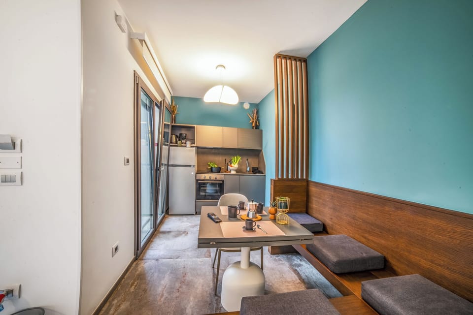 Family Villa, Multiple Bedrooms, Balcony (7br Luxury Villa - Pool, Garden &) | Private kitchen