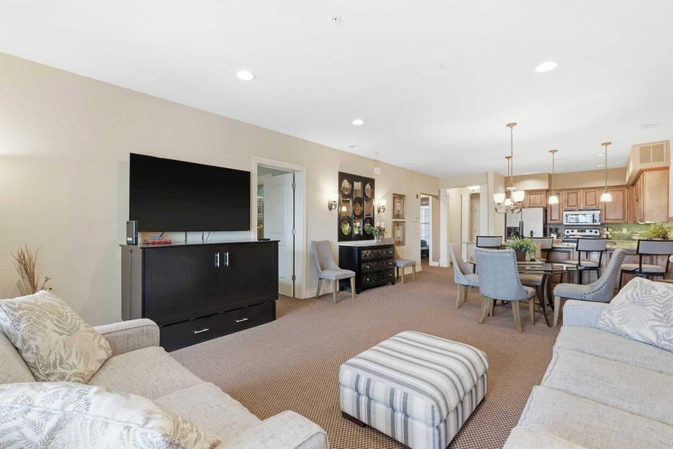 Condo, Multiple Beds, Patio, Garden View (Branson Hills Luxury Condo) | Living area
