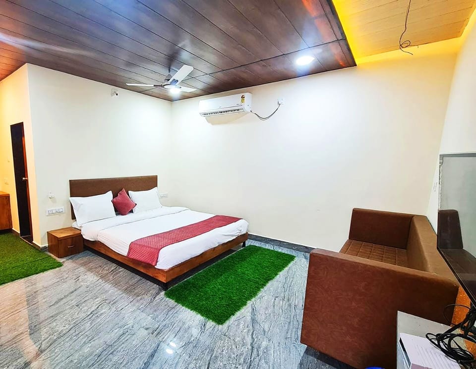 Comfort Suite, Balcony, Garden View