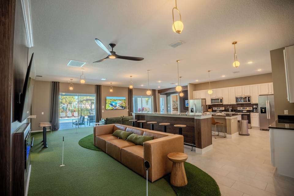 Indoor Putting Green