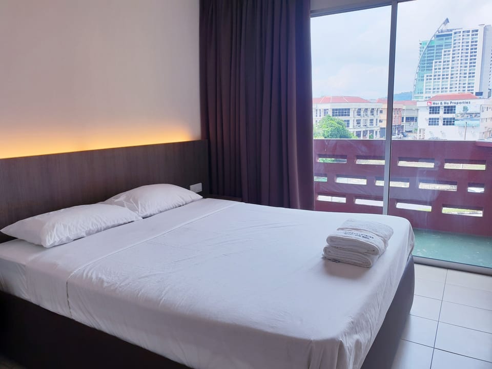 Comfort Single Room, 1 Double Bed, Non Smoking, City View | Street view