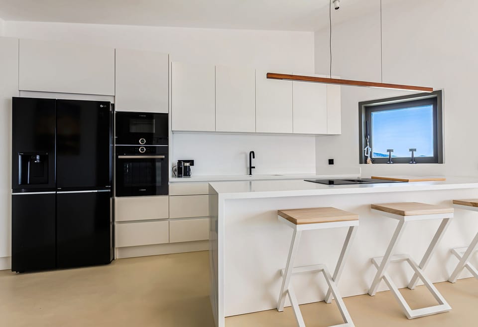 Luxury Villa, 5 Bedrooms, Partial Sea View | Private kitchen