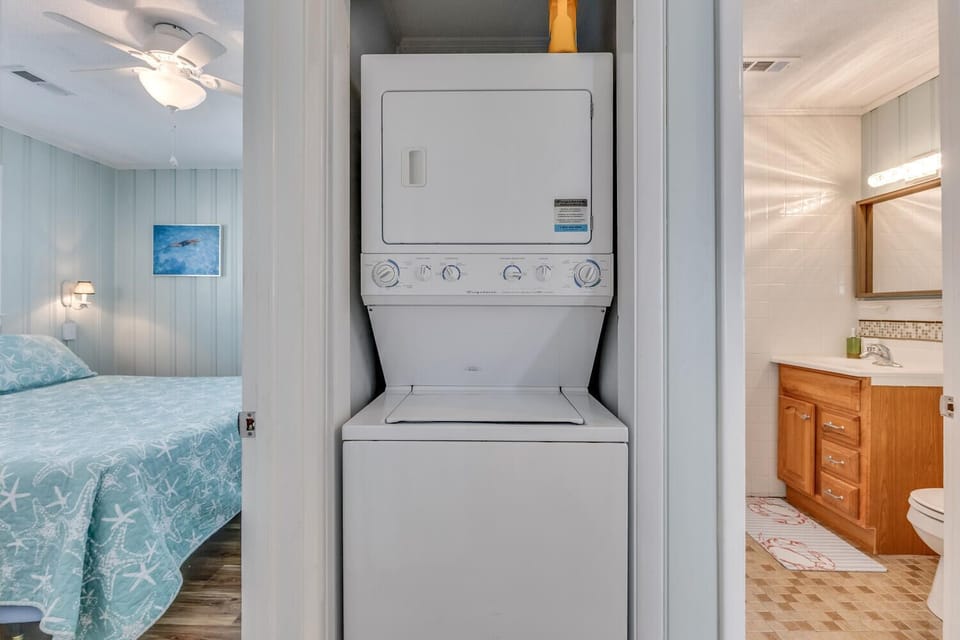 The Helen-large-032-006-Laundry-1500x1000-72dpi
