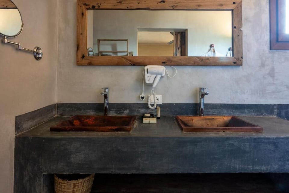 Family Room, Balcony, Courtyard View | Bathroom | Slippers, bidet