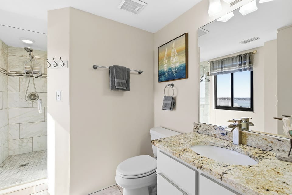 Primary King Ensuite
