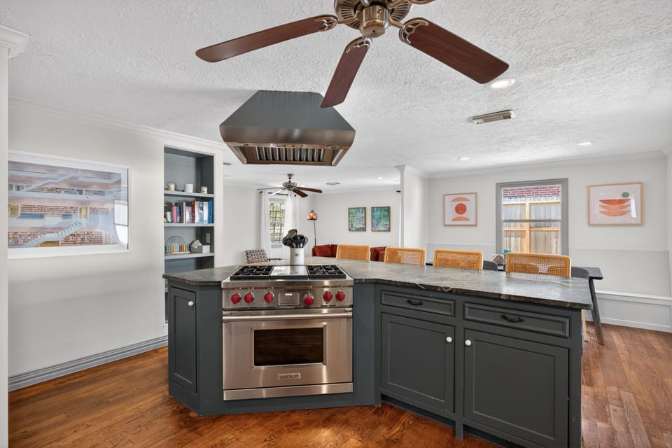 Kitchen - Serene Stay