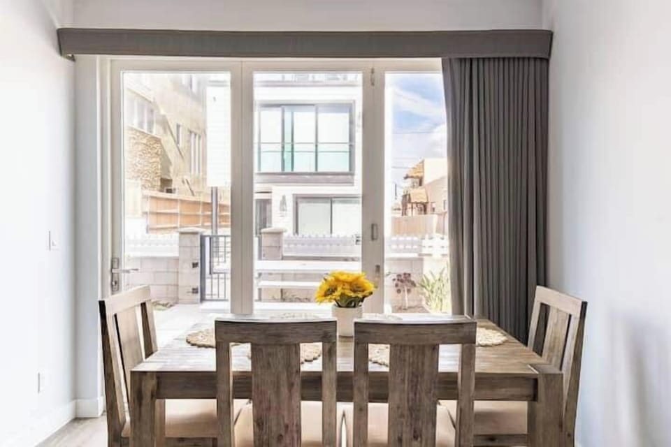 Lower Unit Dining Area 1