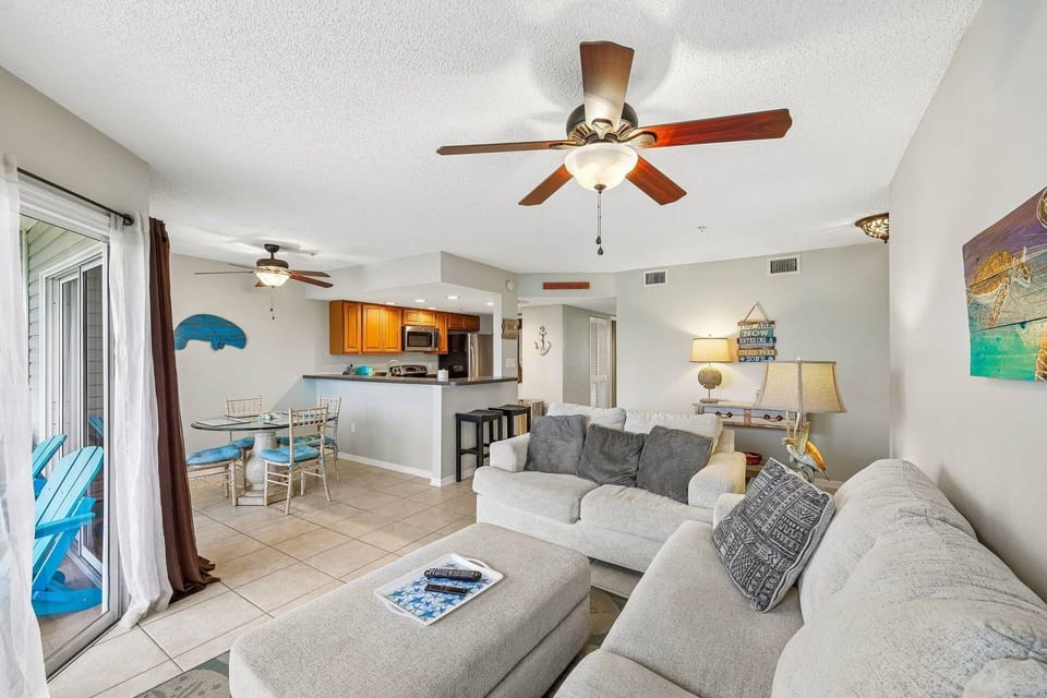 Spacious gathering area perfect for relaxing after the beach