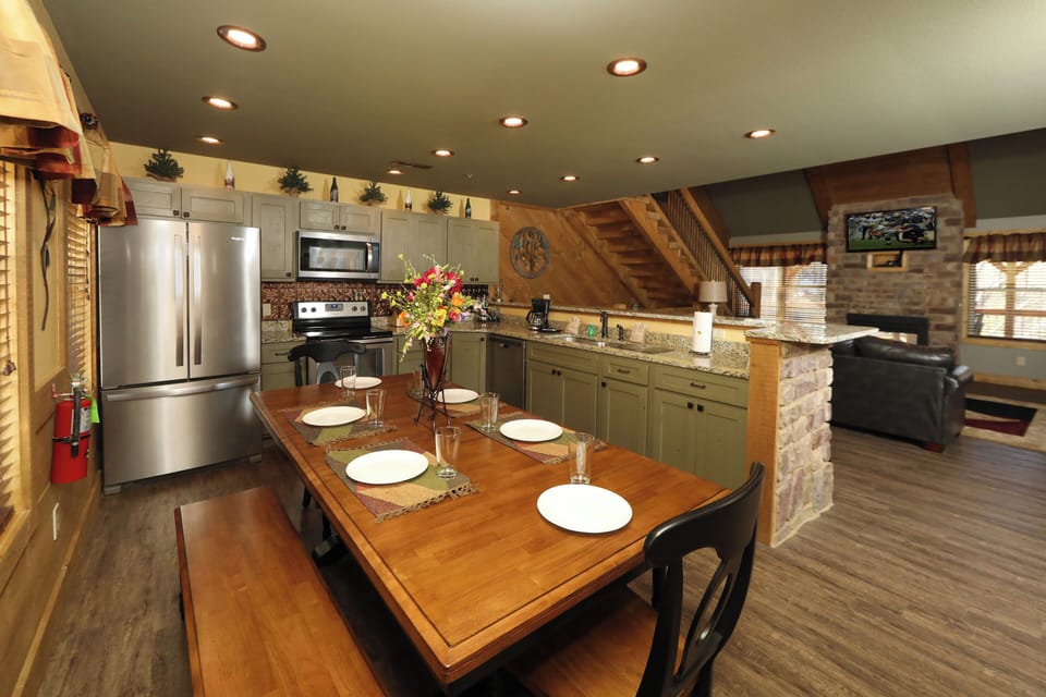 Chalet, Multiple Beds, Pool Access, Mountain View (Splash Time Cinema) | Private kitchen