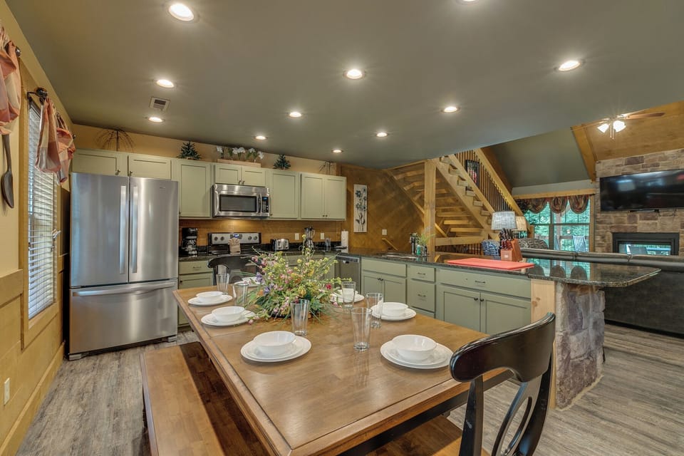 Chalet, Multiple Beds, Pool Access, Mountain View (Marco Polo) | Private kitchen